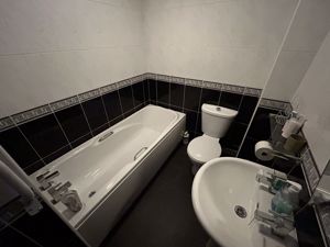 Photo 13- click for photo gallery